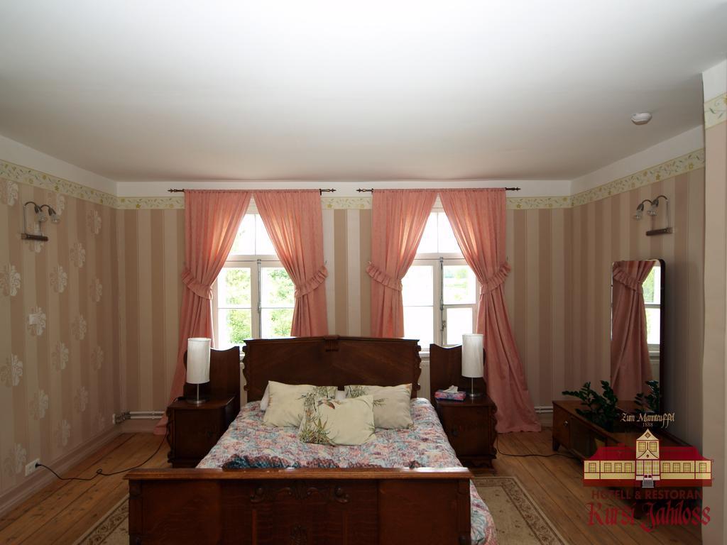 فندق Puurmaniفي  Kursi Hunting Manor الغرفة الصورة