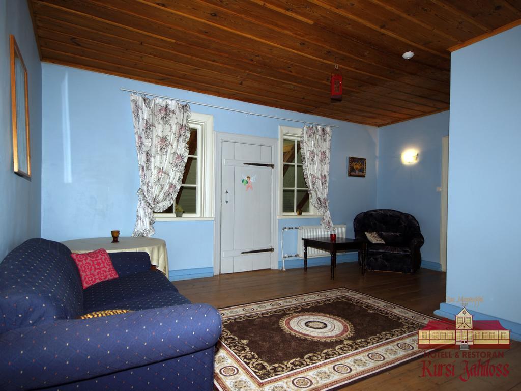 فندق Puurmaniفي  Kursi Hunting Manor الغرفة الصورة