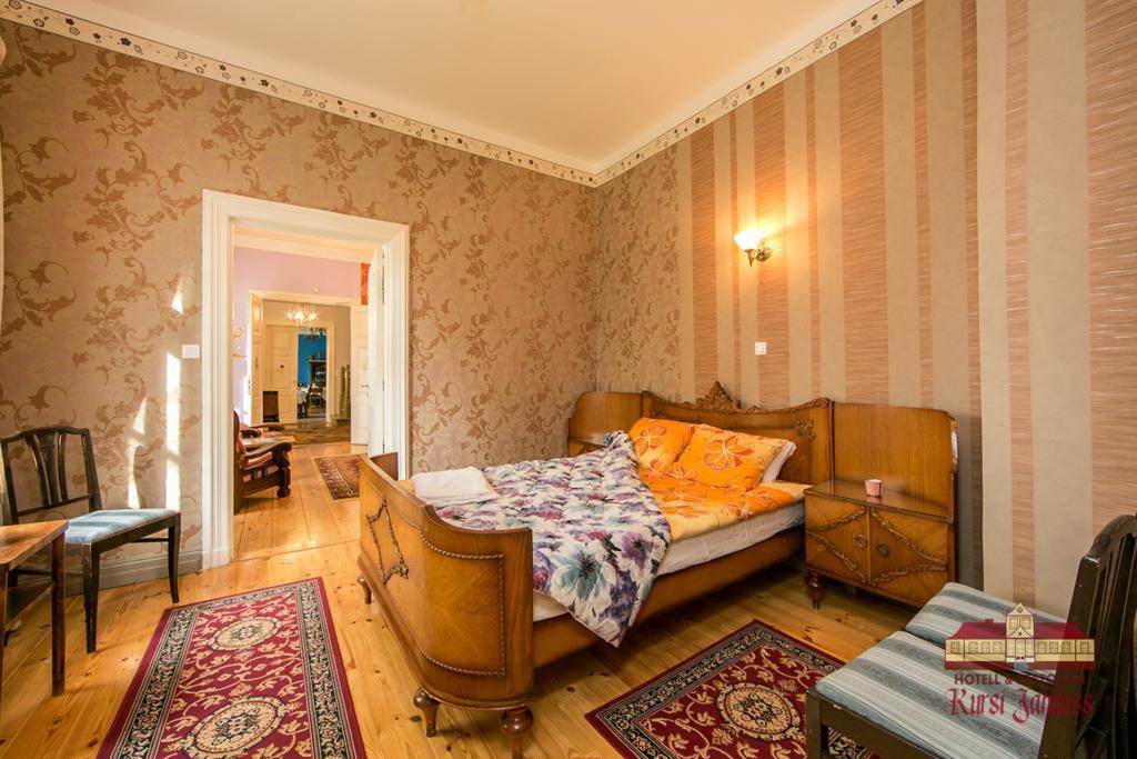 فندق Puurmaniفي  Kursi Hunting Manor الغرفة الصورة